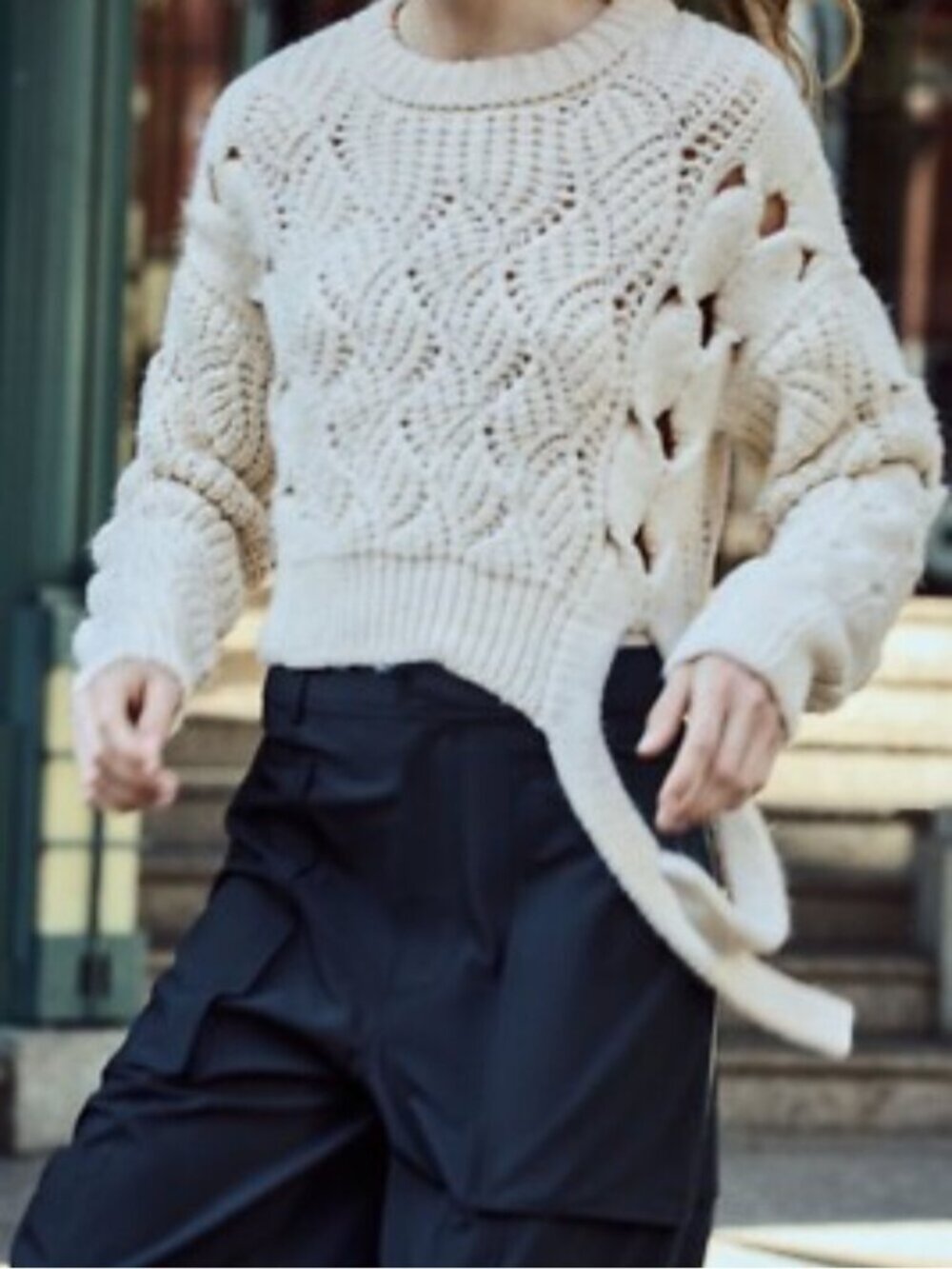 Zara Ivory Chunky Cable Knit Cropped Crewneck Sweater